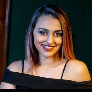 Meet your Posher, Hannah